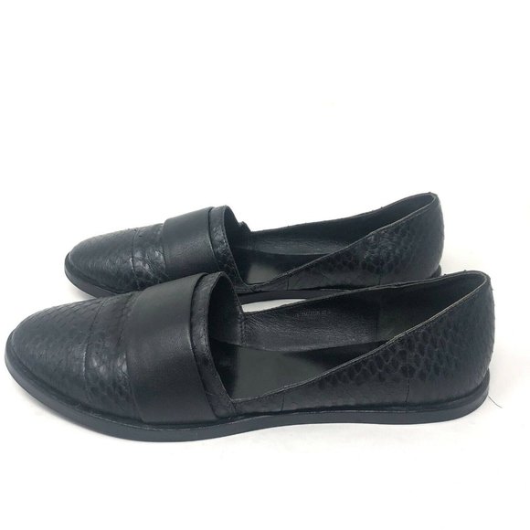 Vince Black Leather Loafers Snake Embossed Size 7 - Picture 3 of 8